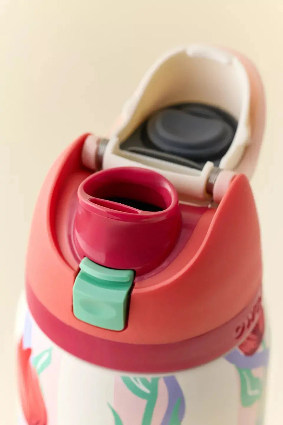 Owala UO Exclusive FreeSip 32 oz Water Bottle owaloo